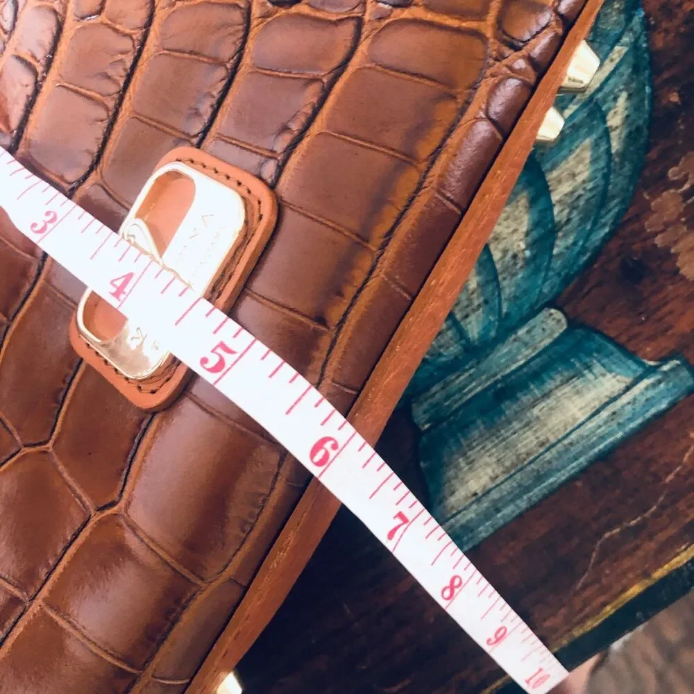 Valentina tradizione Italiana Crocodile-Embossed Leather Camera Crossbody Bag